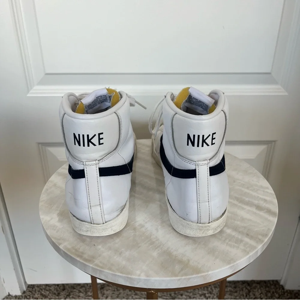 Nike Blazer High Top 77 Sneakers